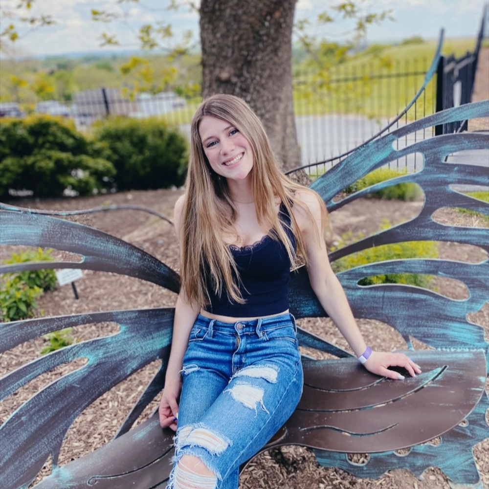 Meet your Posher, Isabelle